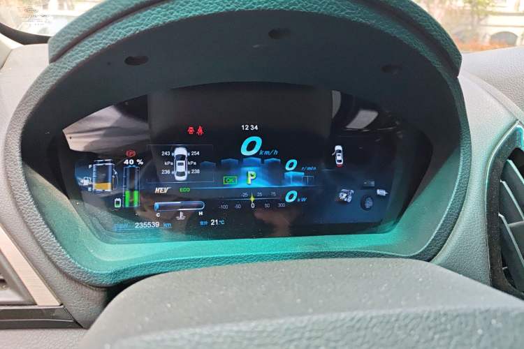 Used BYD Qin New Energy 2015 1.5T Dual-Crown Flagship Plus Edition Instrument Cluster