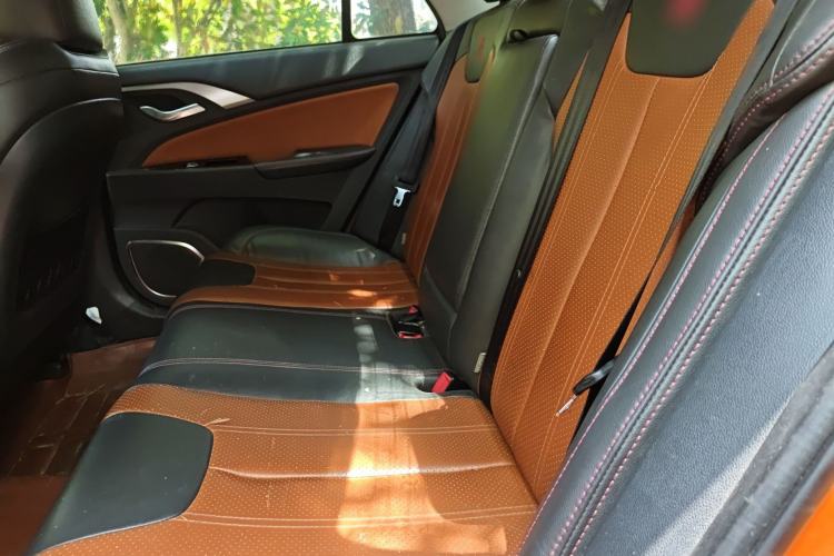 Used BYD Qin New Energy 2015 1.5T Dual-Crown Flagship Plus Edition Left Rear Seat