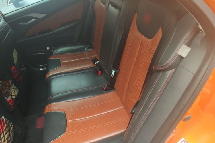 Used BYD Qin New Energy 2015 1.5T Dual-Crown Flagship Plus Edition Left Rear Seat