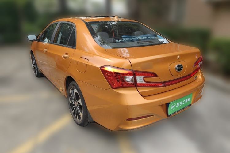 Used BYD Qin New Energy 2015 1.5T Dual-Crown Flagship Plus Edition Rear Left 45 Deg