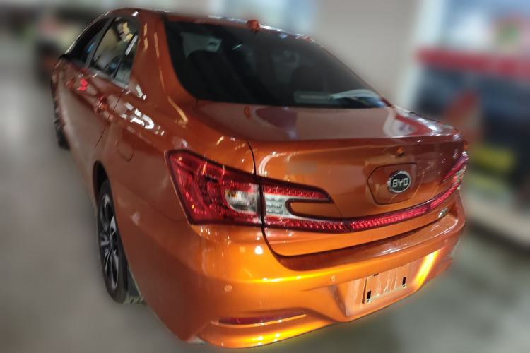 Used BYD Qin New Energy 2015 1.5T Dual-Crown Flagship Plus Edition Rear Left 45 Deg
