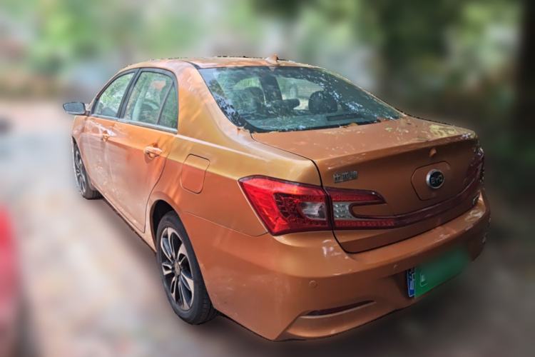 Used BYD Qin New Energy 2015 1.5T Dual-Crown Flagship Plus Edition Rear Left 45 Deg