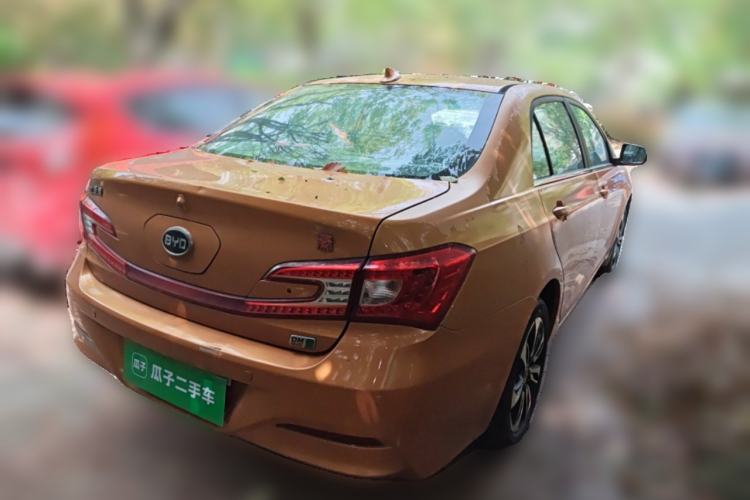 Used BYD Qin New Energy 2015 1.5T Dual-Crown Flagship Plus Edition Rear Right 45 Deg