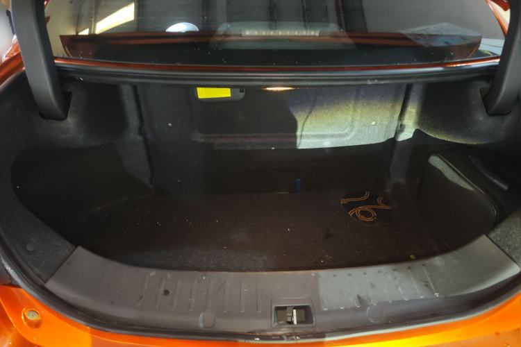 Used BYD Qin New Energy 2015 1.5T Dual-Crown Flagship Plus Edition Trunk