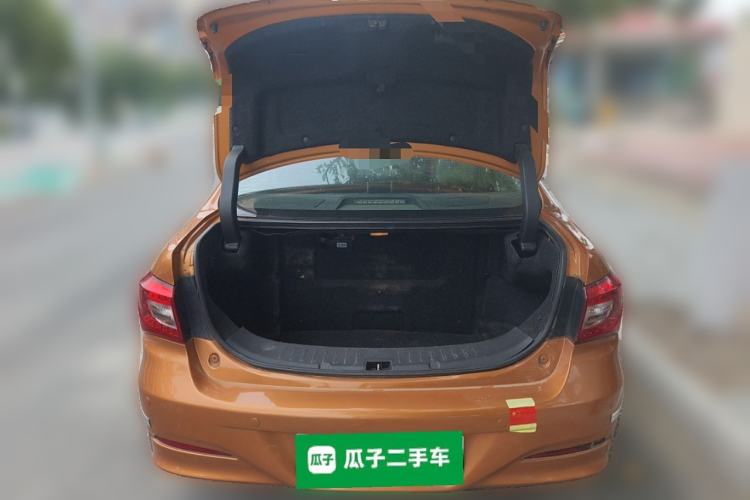Used BYD Qin New Energy 2015 1.5T Dual-Crown Flagship Plus Edition Trunk