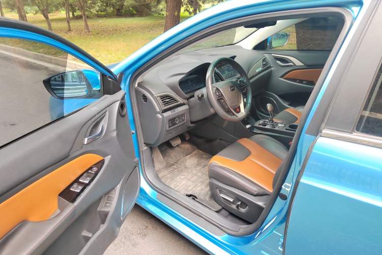 Used BYD Qin New Energy 2016 Qin EV300 Prestige Model Driver Seat