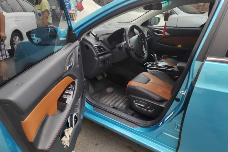 Used BYD Qin New Energy 2016 Qin EV300 Prestige Model Driver Seat