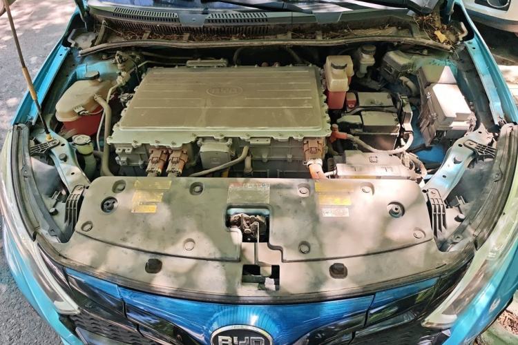 Used BYD Qin New Energy 2016 Qin EV300 Prestige Model Engine Bay