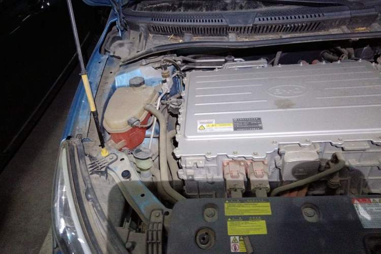 Used BYD Qin New Energy 2016 Qin EV300 Prestige Model Engine Bay Right