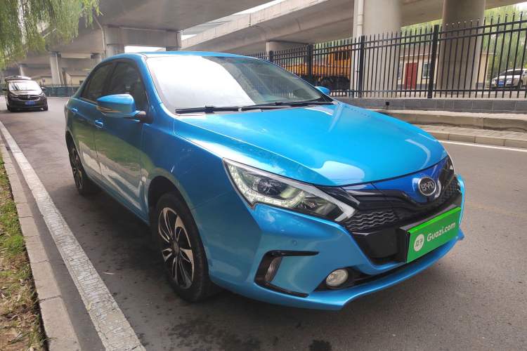 Used BYD Qin New Energy 2016 Qin EV300 Prestige Model Front Right 45 Deg