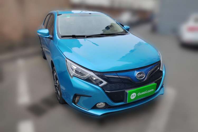 Used BYD Qin New Energy 2016 Qin EV300 Prestige Model Front Right 45 Deg