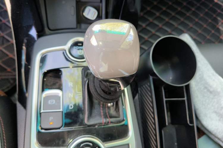 Used BYD Qin New Energy 2016 Qin EV300 Prestige Model Gear Lever