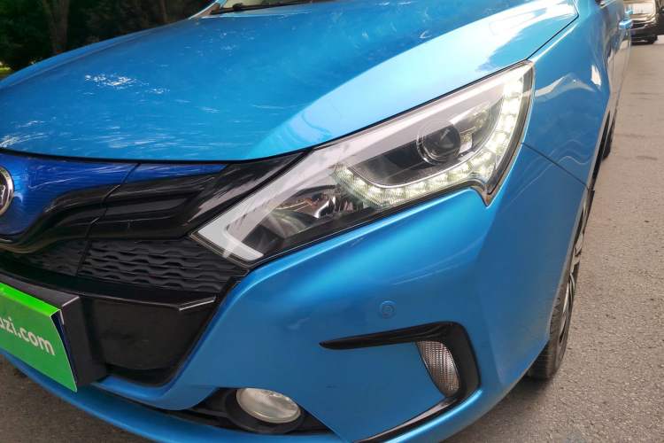 Used BYD Qin New Energy 2016 Qin EV300 Prestige Model Left Front Headlight