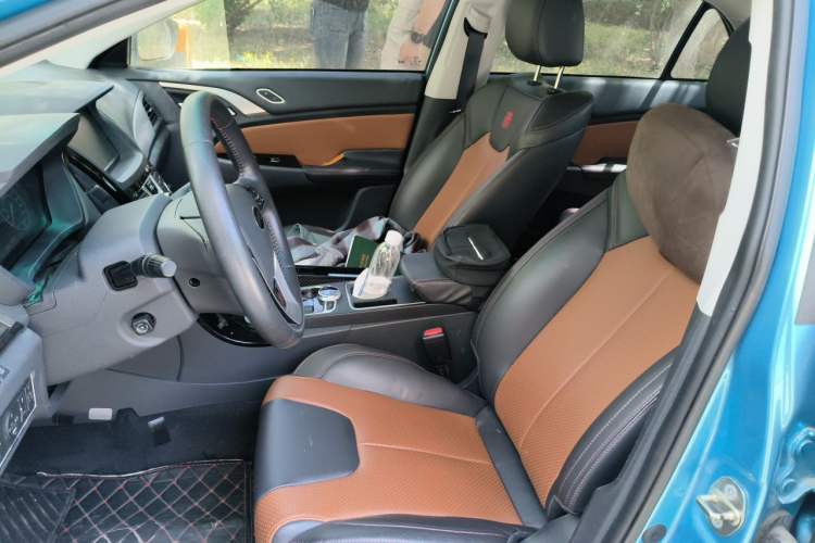 Used BYD Qin New Energy 2016 Qin EV300 Prestige Model Left Front Seat