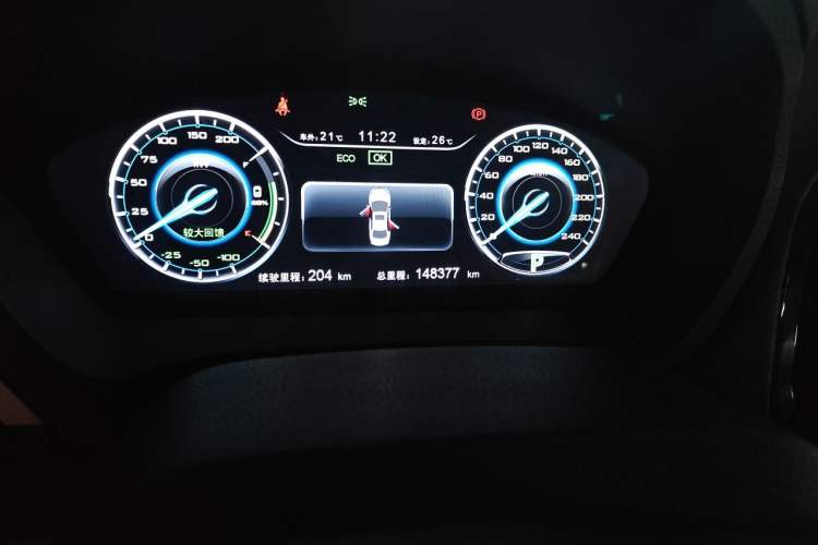 Used BYD Qin New Energy 2016 Qin EV300 Prestige Model Odometer Close Up