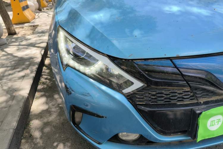 Used BYD Qin New Energy 2016 Qin EV300 Prestige Model Right Front Headlight