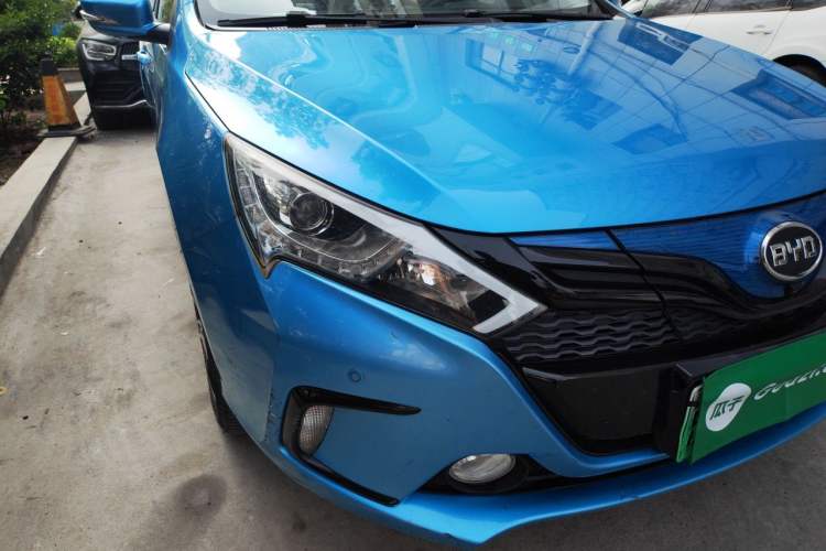 Used BYD Qin New Energy 2016 Qin EV300 Prestige Model Right Front Headlight