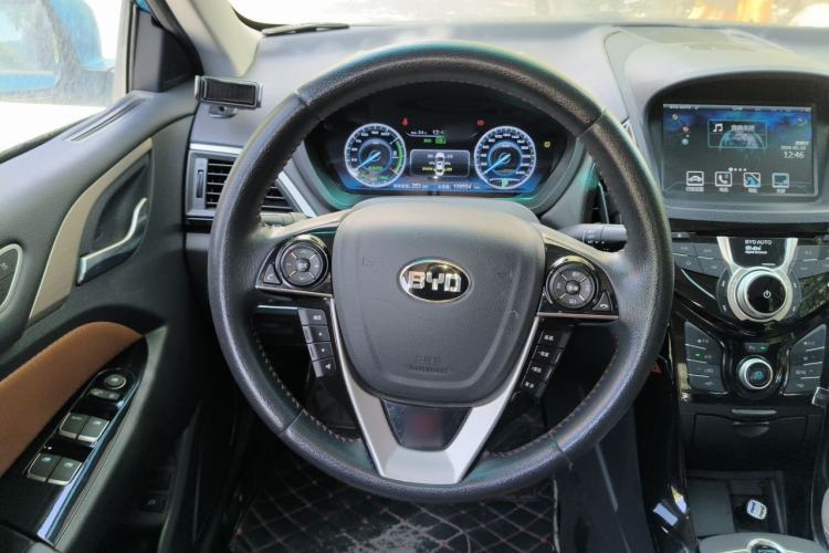 Used BYD Qin New Energy 2016 Qin EV300 Prestige Model Steering Wheel
