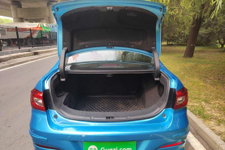 Used BYD Qin New Energy 2016 Qin EV300 Prestige Model Trunk