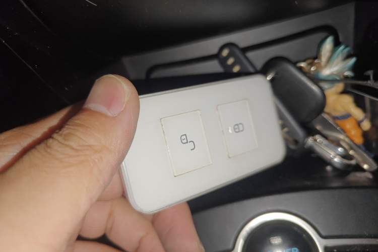 Used BYD Qin New Energy 2016 Qin EV300 Flagship Model Vehicle Key