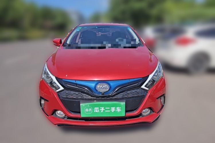 Used BYD Qin New Energy 2016 Qin EV300 Flagship Model Front
