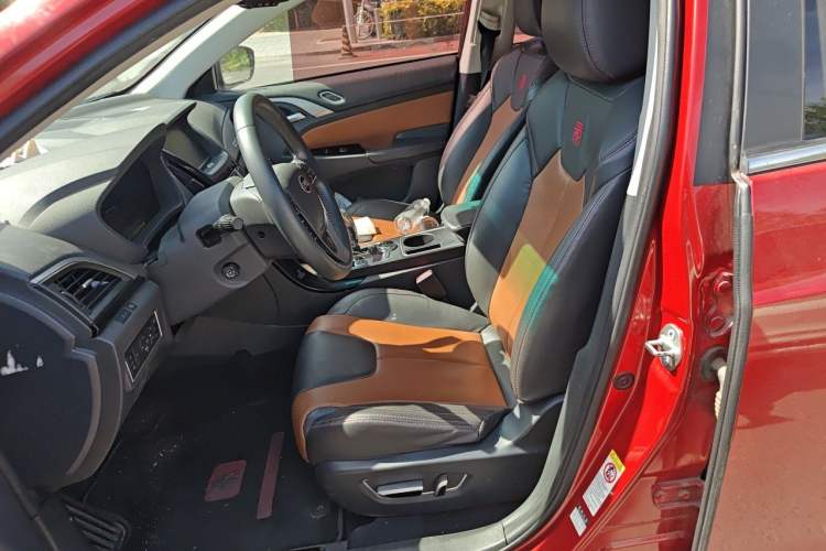 Used BYD Qin New Energy 2016 Qin EV300 Flagship Model Left Front Seat