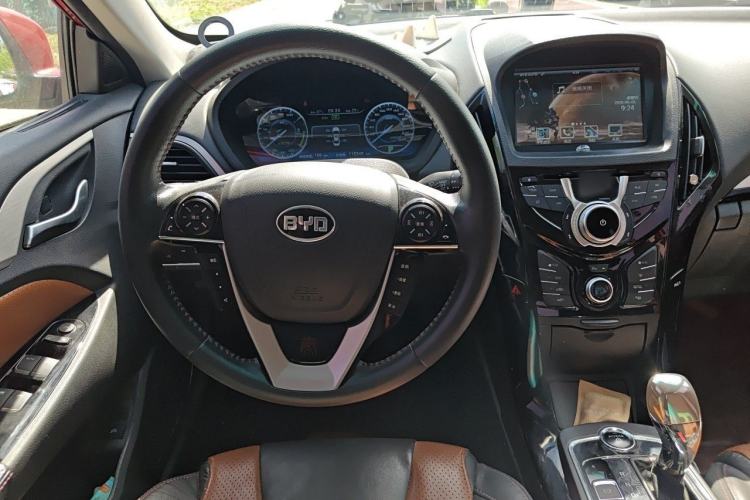 Used BYD Qin New Energy 2016 Qin EV300 Flagship Model Steering Wheel