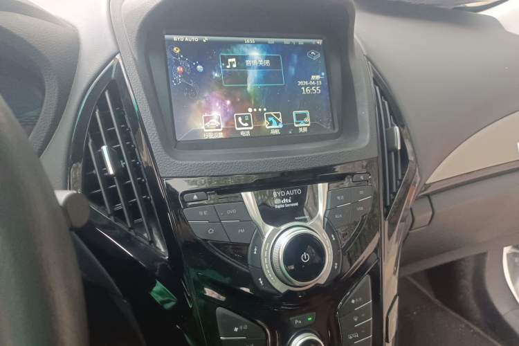 Used BYD Qin New Energy 2016 Qin EV300 Prestige Model Audio And AC Panel