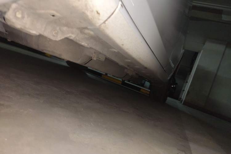 Used BYD Qin New Energy 2016 Qin EV300 Prestige Model Chassis Front Left