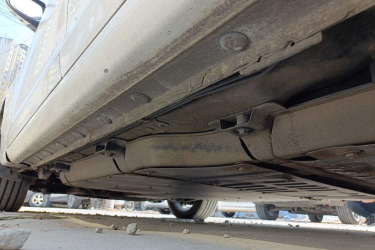 Used BYD Qin New Energy 2016 Qin EV300 Prestige Model Chassis Rear Left