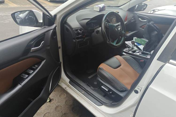 Used BYD Qin New Energy 2016 Qin EV300 Prestige Model Driver Seat