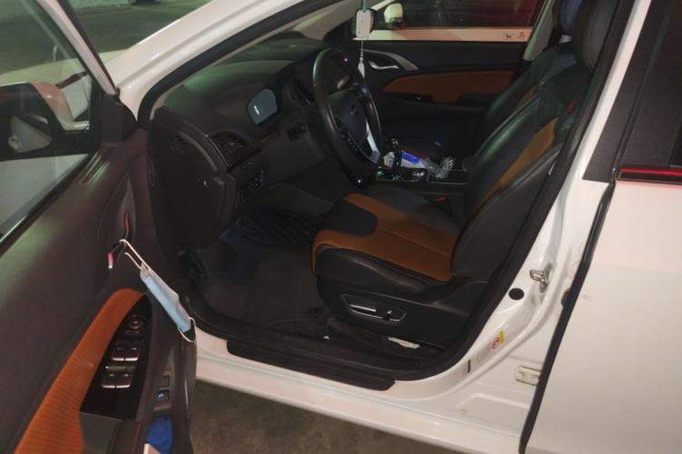 Used BYD Qin New Energy 2016 Qin EV300 Prestige Model Driver Seat