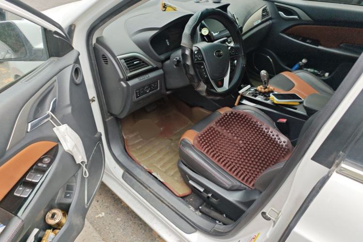 Used BYD Qin New Energy 2016 Qin EV300 Prestige Model Driver Seat
