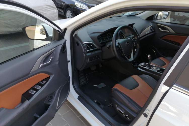 Used BYD Qin New Energy 2016 Qin EV300 Prestige Model Driver Seat