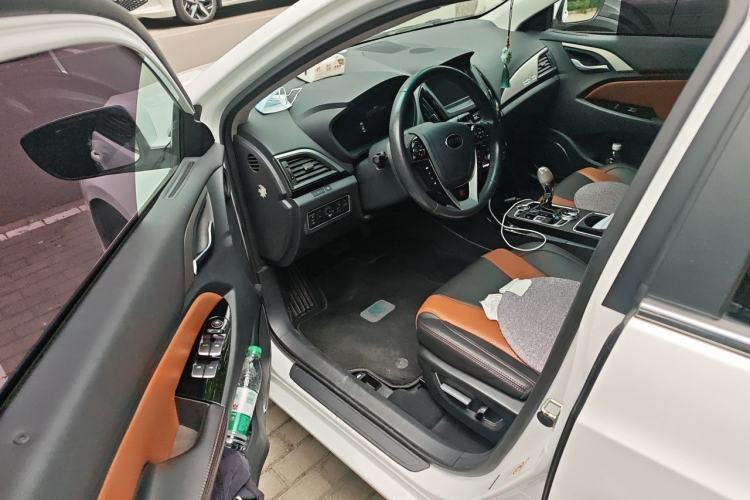 Used BYD Qin New Energy 2016 Qin EV300 Prestige Model Driver Seat