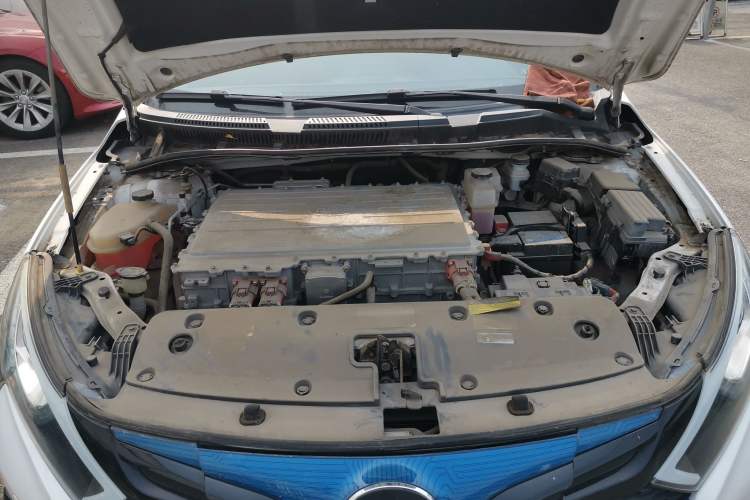 Used BYD Qin New Energy 2016 Qin EV300 Prestige Model Engine Bay