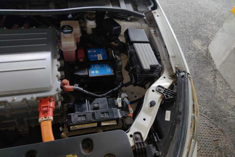 Used BYD Qin New Energy 2016 Qin EV300 Prestige Model Engine Bay Left