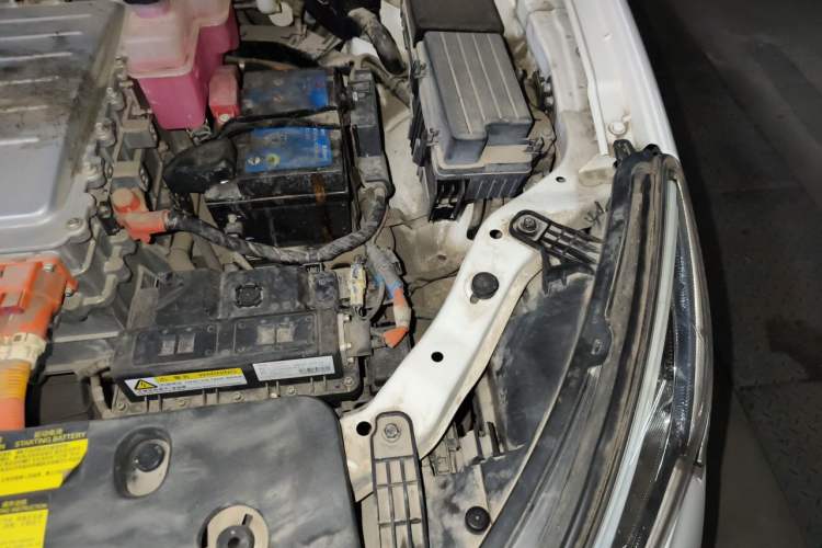 Used BYD Qin New Energy 2016 Qin EV300 Prestige Model Engine Bay Left