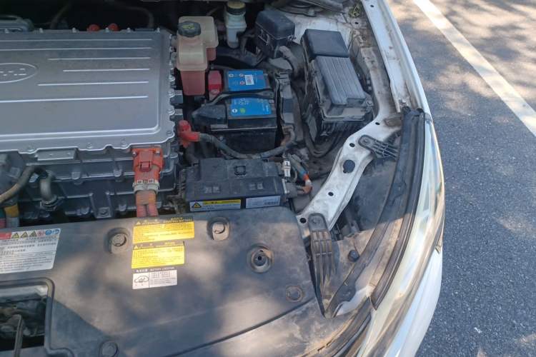 Used BYD Qin New Energy 2016 Qin EV300 Prestige Model Engine Bay Left