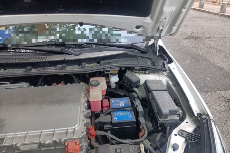 Used BYD Qin New Energy 2016 Qin EV300 Prestige Model Engine Bay Left