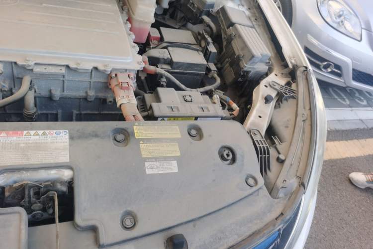 Used BYD Qin New Energy 2016 Qin EV300 Prestige Model Engine Bay Left