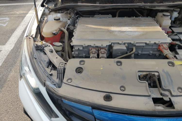 Used BYD Qin New Energy 2016 Qin EV300 Prestige Model Engine Bay Right