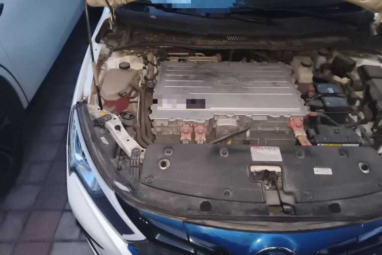 Used BYD Qin New Energy 2016 Qin EV300 Prestige Model Engine Bay Right
