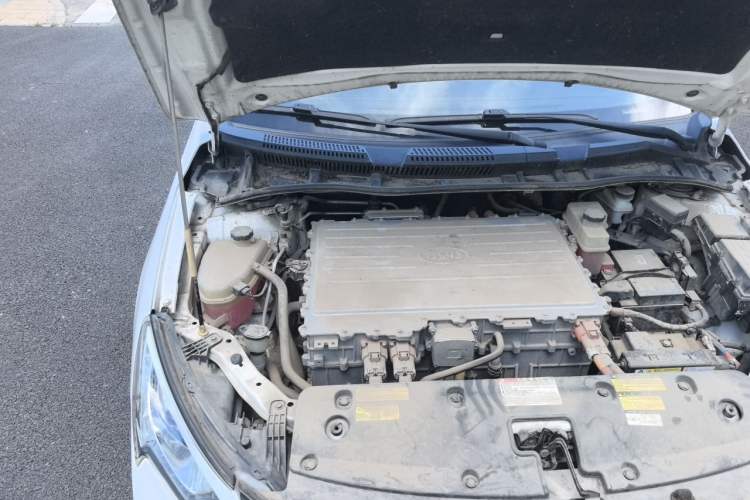 Used BYD Qin New Energy 2016 Qin EV300 Prestige Model Engine Bay Right