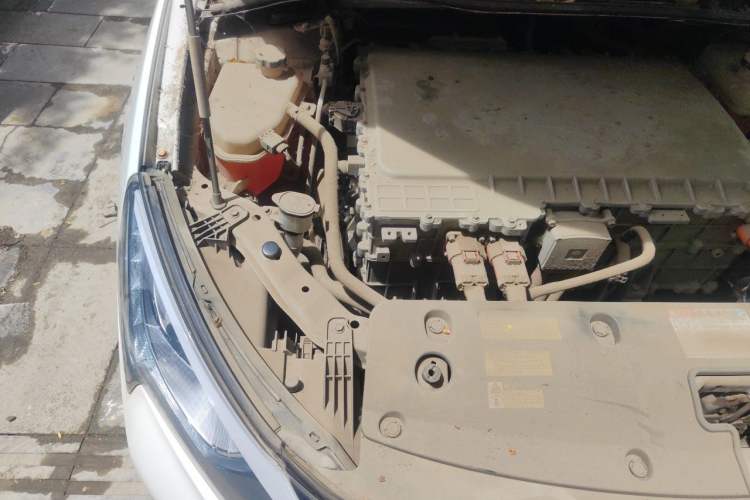 Used BYD Qin New Energy 2016 Qin EV300 Flagship Model Engine Bay Right