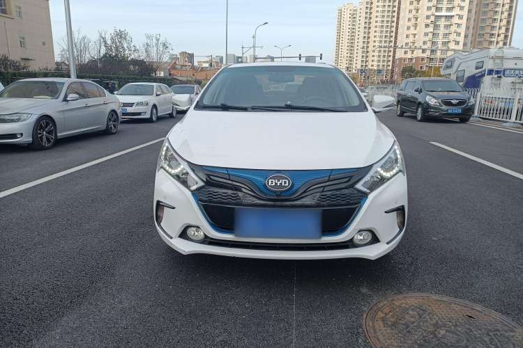 Used BYD Qin New Energy 2016 Qin EV300 Prestige Model Exterior 1