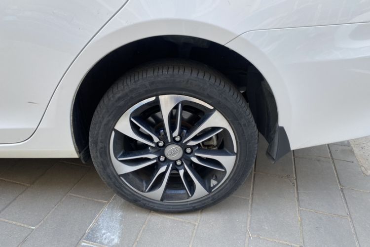 Used BYD Qin New Energy 2016 Qin EV300 Prestige Model Exterior 9