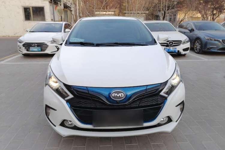 Used BYD Qin New Energy 2016 Qin EV300 Prestige Model Front