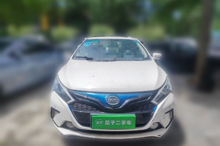 Used BYD Qin New Energy 2016 Qin EV300 Flagship Model Front