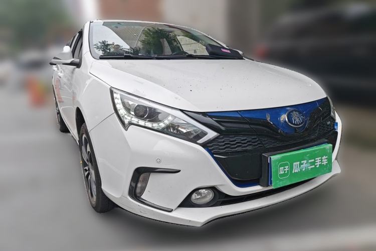 Used BYD Qin New Energy 2016 Qin EV300 Prestige Model Front Right 45 Deg